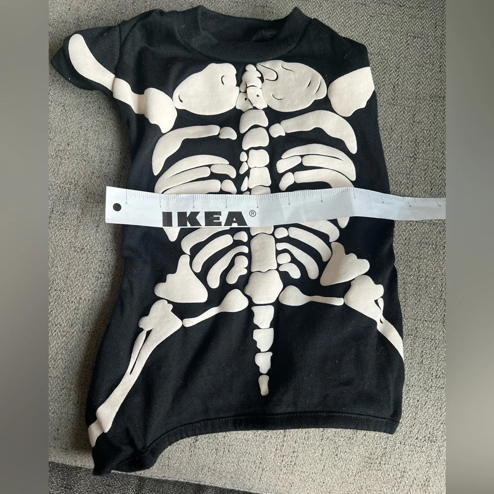 Dog costume skeleton